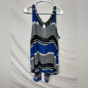 Size 3 Torrid Tank Top- See photos before purchase